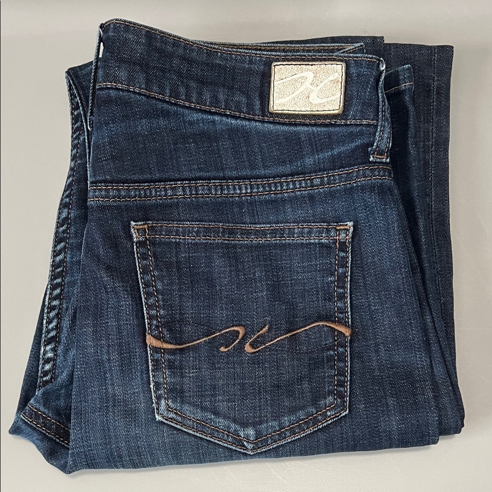 Tommy Hilfiger Dark Wash Straight Leg Jean Size 28 *Hemmed